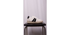 SNEAKERS NATIONAL STANDARD