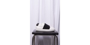 SNEAKERS NATIONAL STANDARD - W33 009