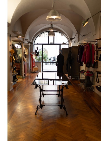 Tavolo vetro gambe anni '50