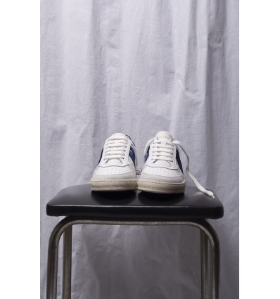 SNEAKERS NATIONAL STANDARD - W06 19S 056